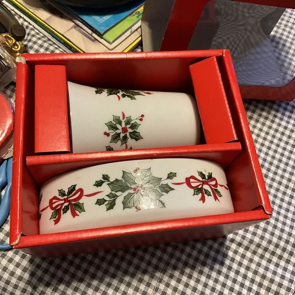 Vtg Christmas Holiday Ceramic Soap dish and Cup Made In Japan